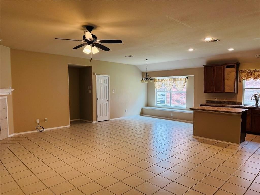 11956 Kingsville Dr - Photo 5 of 20