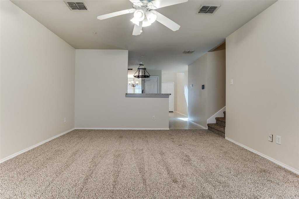 404 Oxford Dr - Photo 6 of 25
