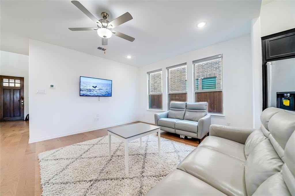 1409 Ladys Mantle Way - Photo 6 of 40
