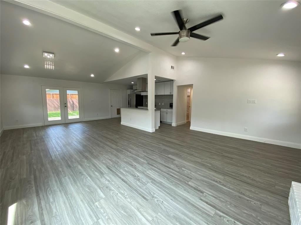 3035 Townsend Dr - Photo 3 of 16