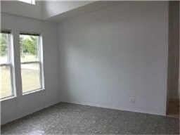 321 N Church St - Photo 4 of 6