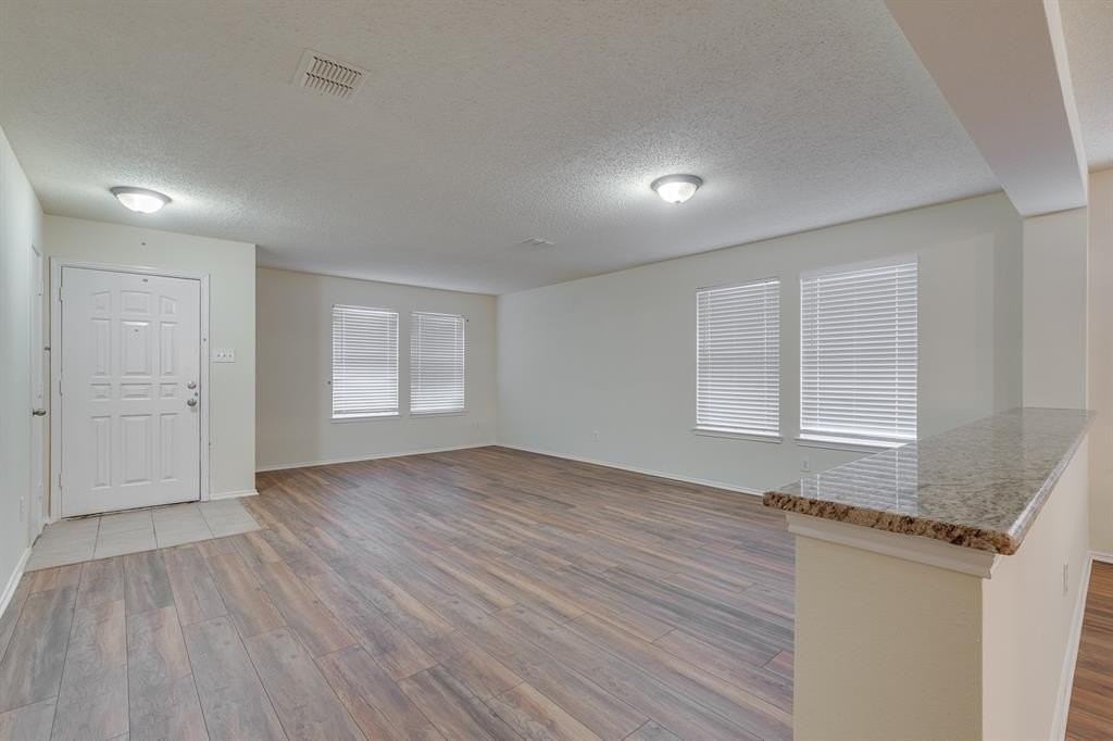 1428 Atkins St - Photo 2 of 15