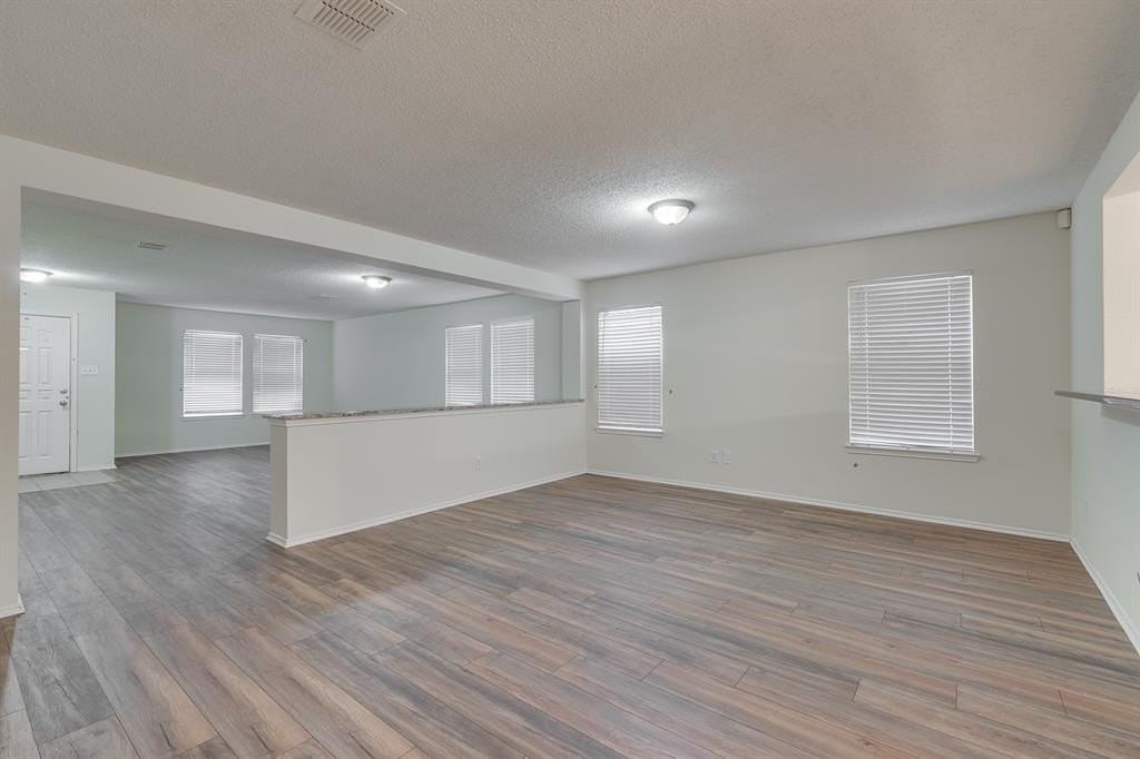 1428 Atkins St - Photo 3 of 15