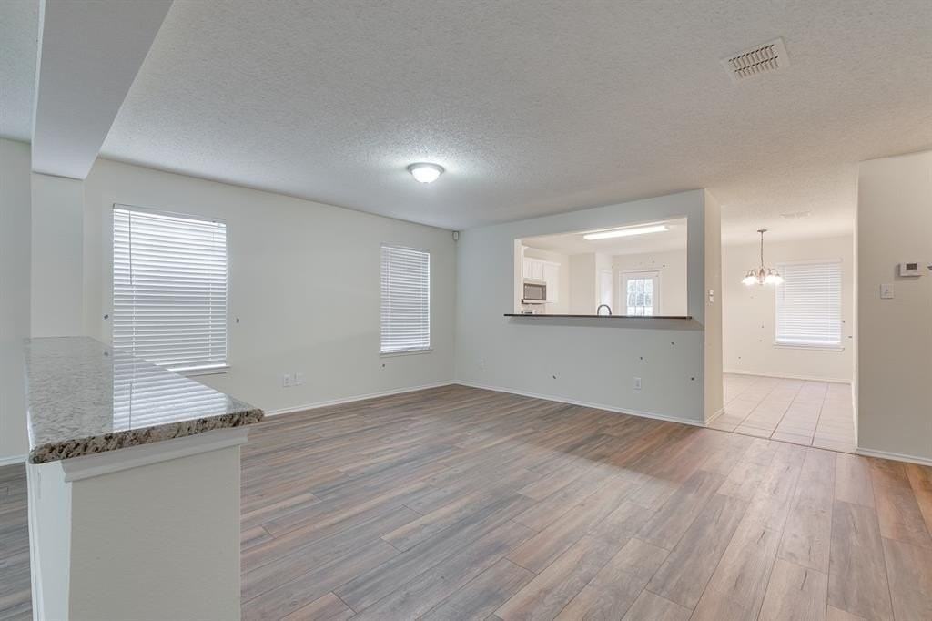 1428 Atkins St - Photo 6 of 15