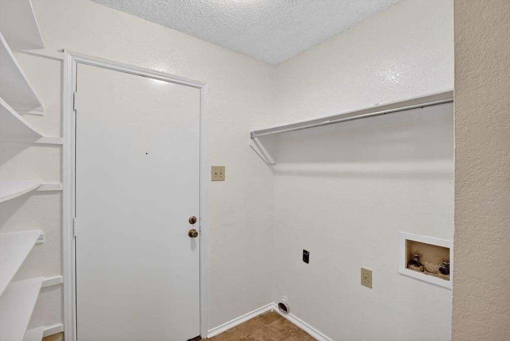 5009 Stage West Dr - Photo 7 of 15