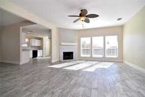 321 S Chestnut St - Photo 4 of 27