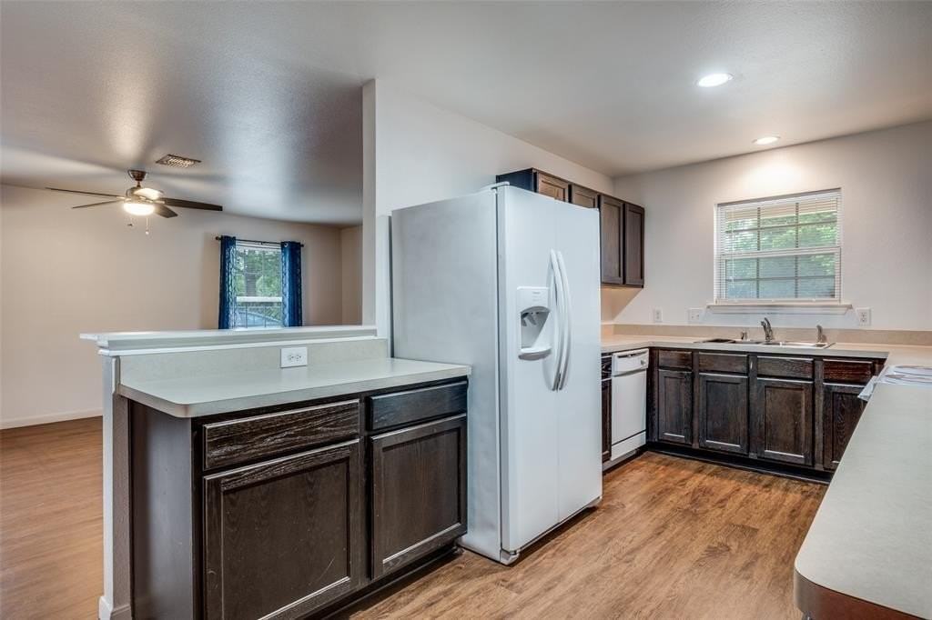 2727 Choice St - Photo 3 of 11