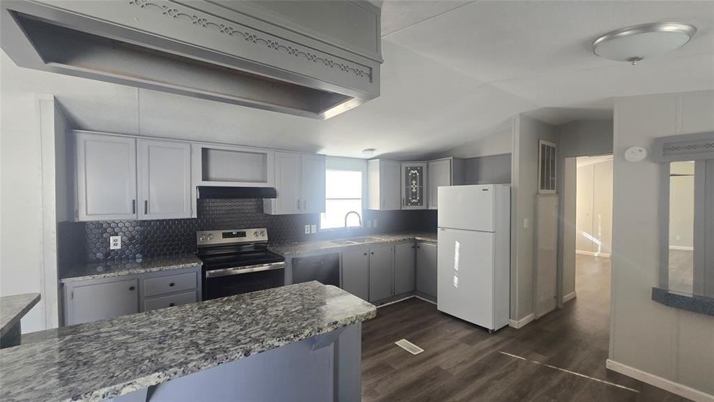 4253 Sun Dr - Photo 5 of 15