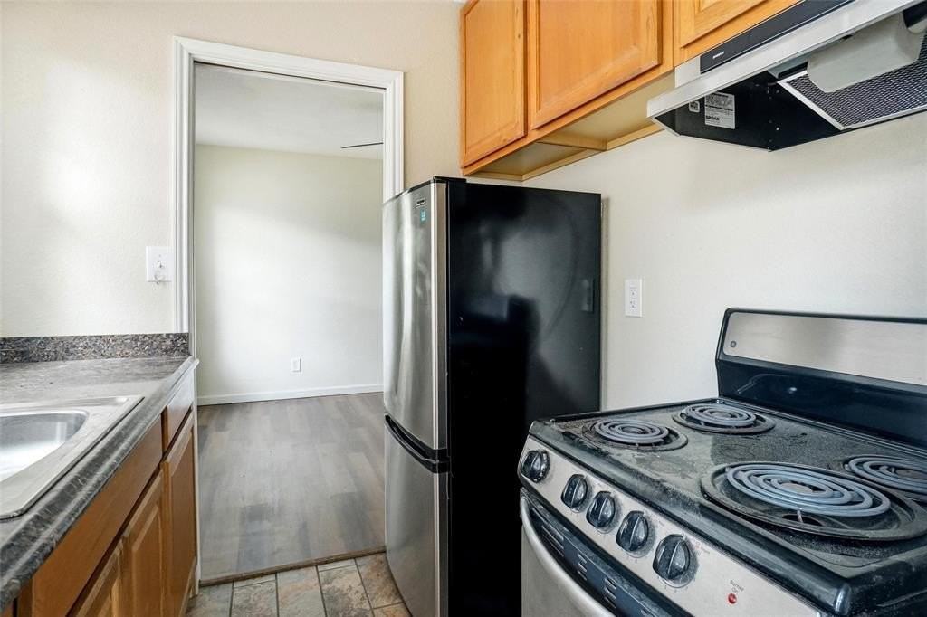 1402 W Congress St - Photo 7 of 16