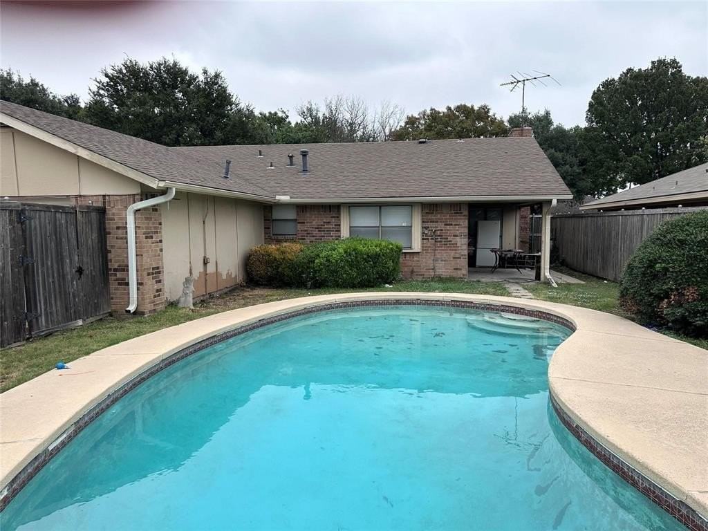 2005 Glencrest Ln - Photo 6 of 14