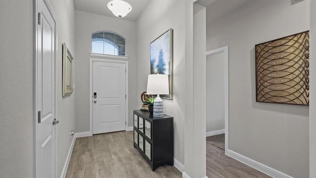 15508 Leaside Dr - Photo 2 of 12