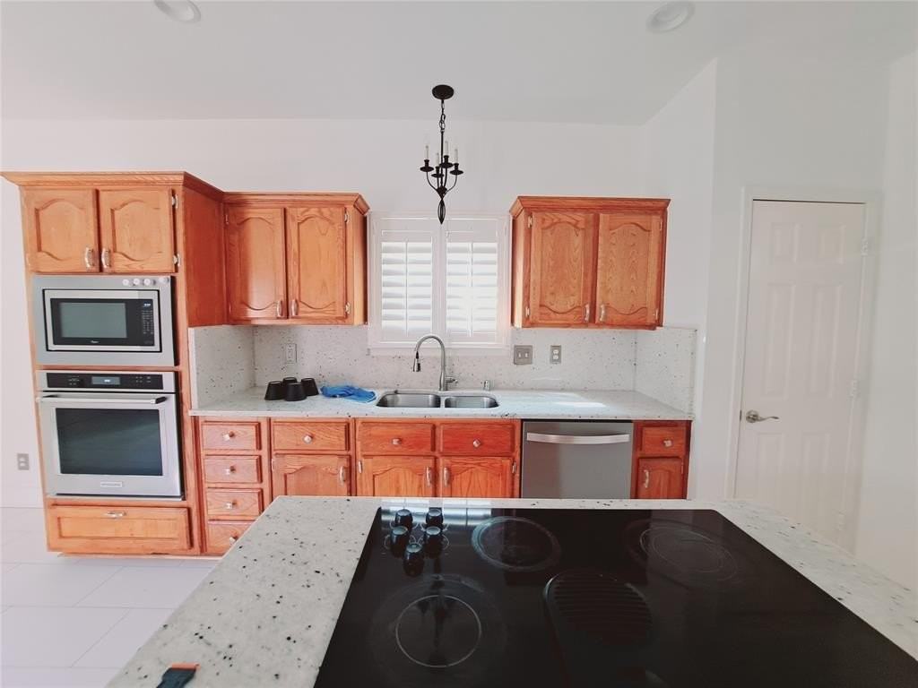 1534 Chapman Dr - Photo 6 of 28