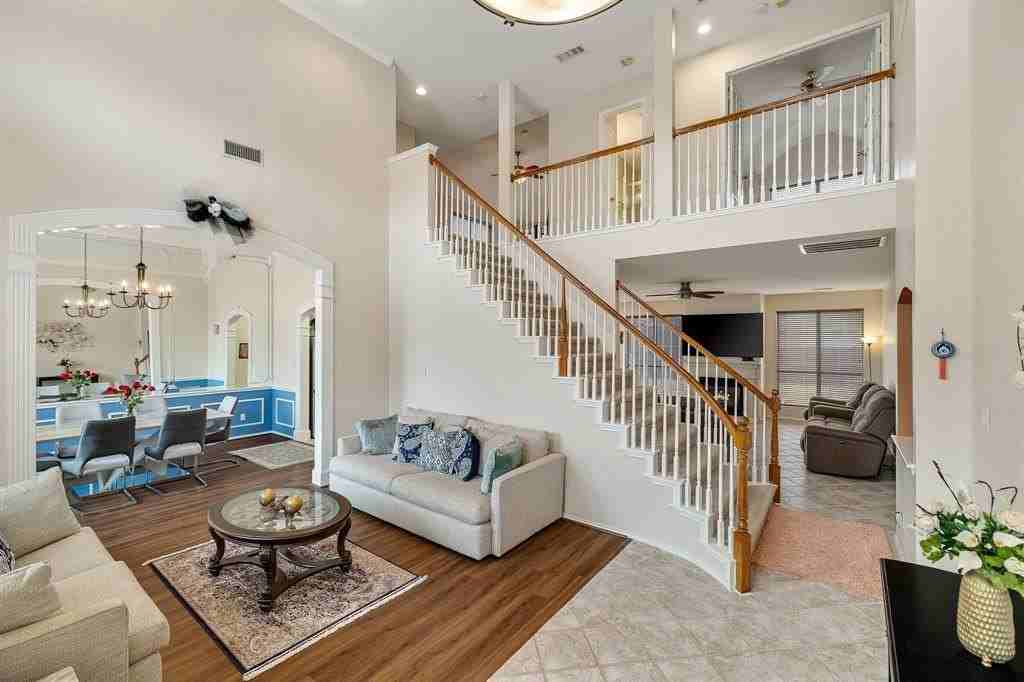 3921 Harrison Ct - Photo 2 of 39