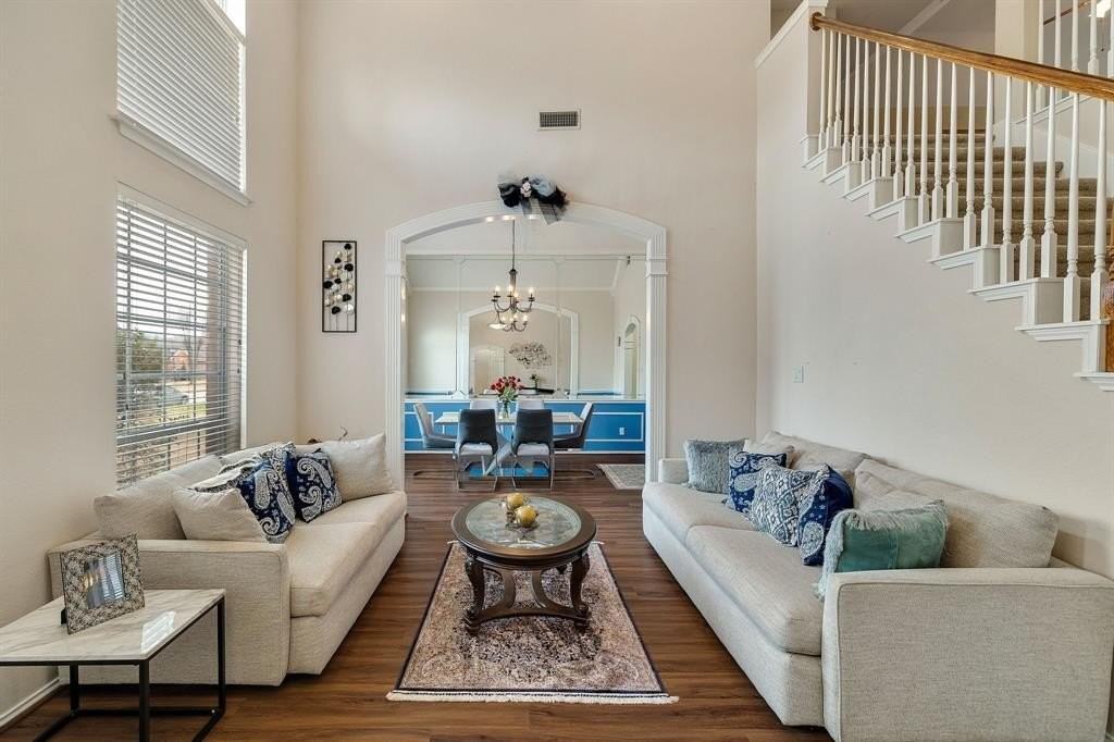 3921 Harrison Ct - Photo 3 of 39