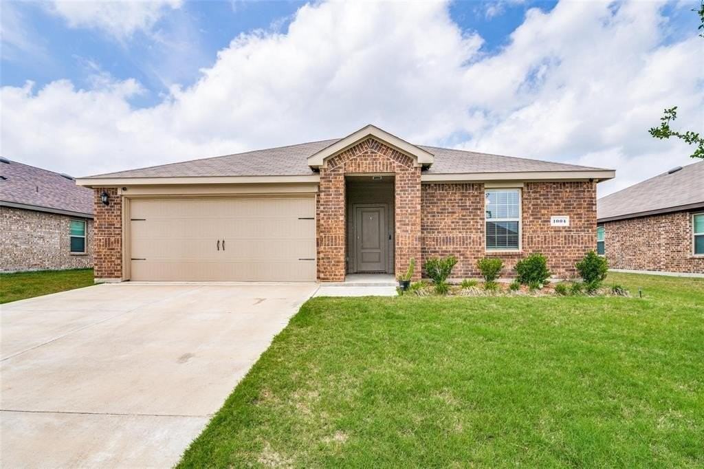 1004 Cotton Gin Ct - Photo 2 of 23