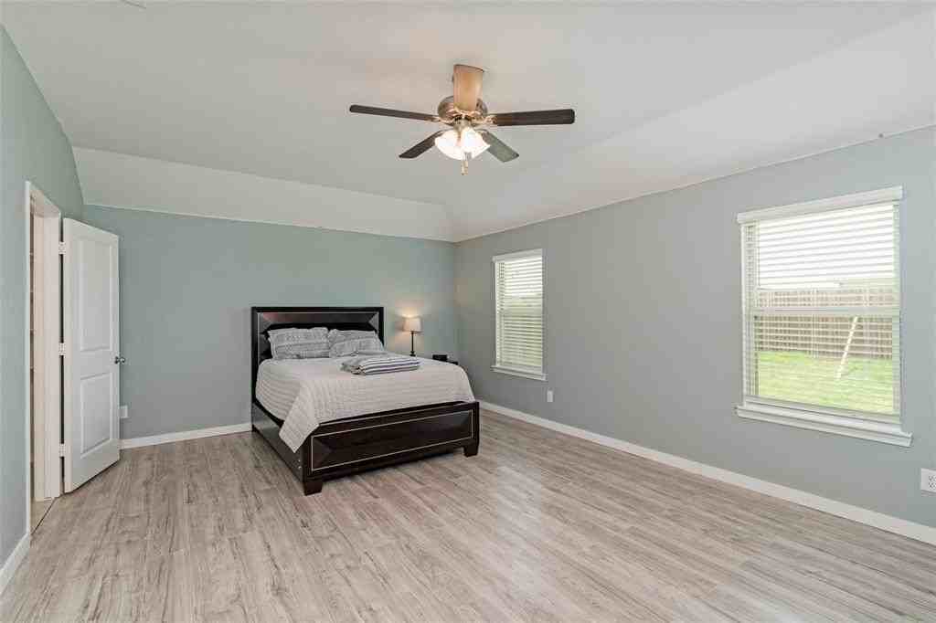 1004 Cotton Gin Ct - Photo 5 of 23