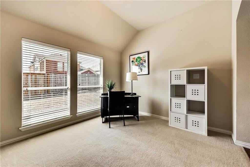 5421 Ridgepass Ln - Photo 3 of 13