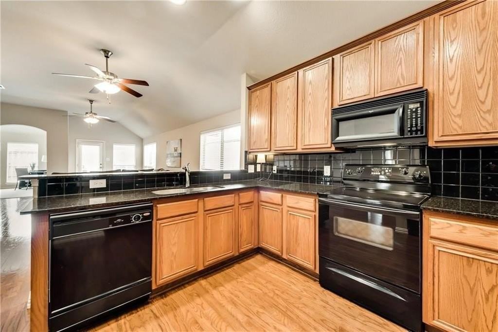 5421 Ridgepass Ln - Photo 5 of 13