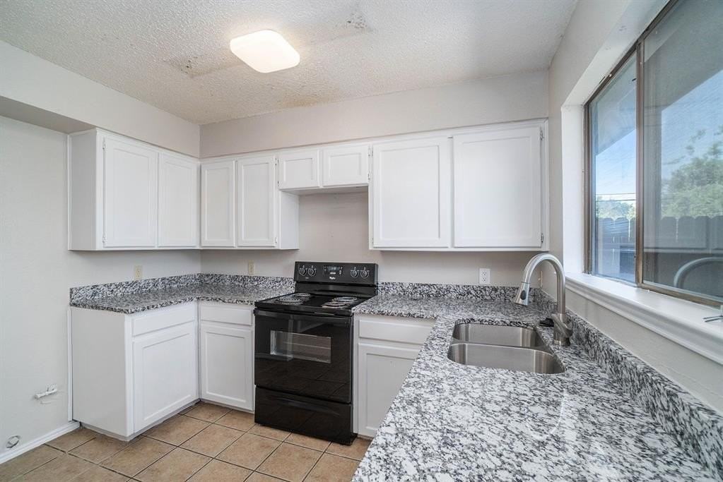 3301 Aurora St #B - Photo 7 of 21
