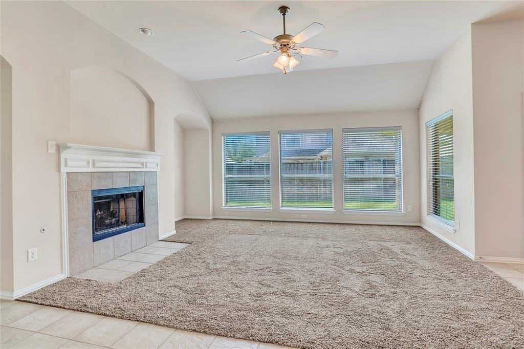 2614 Fritz St - Photo 4 of 31