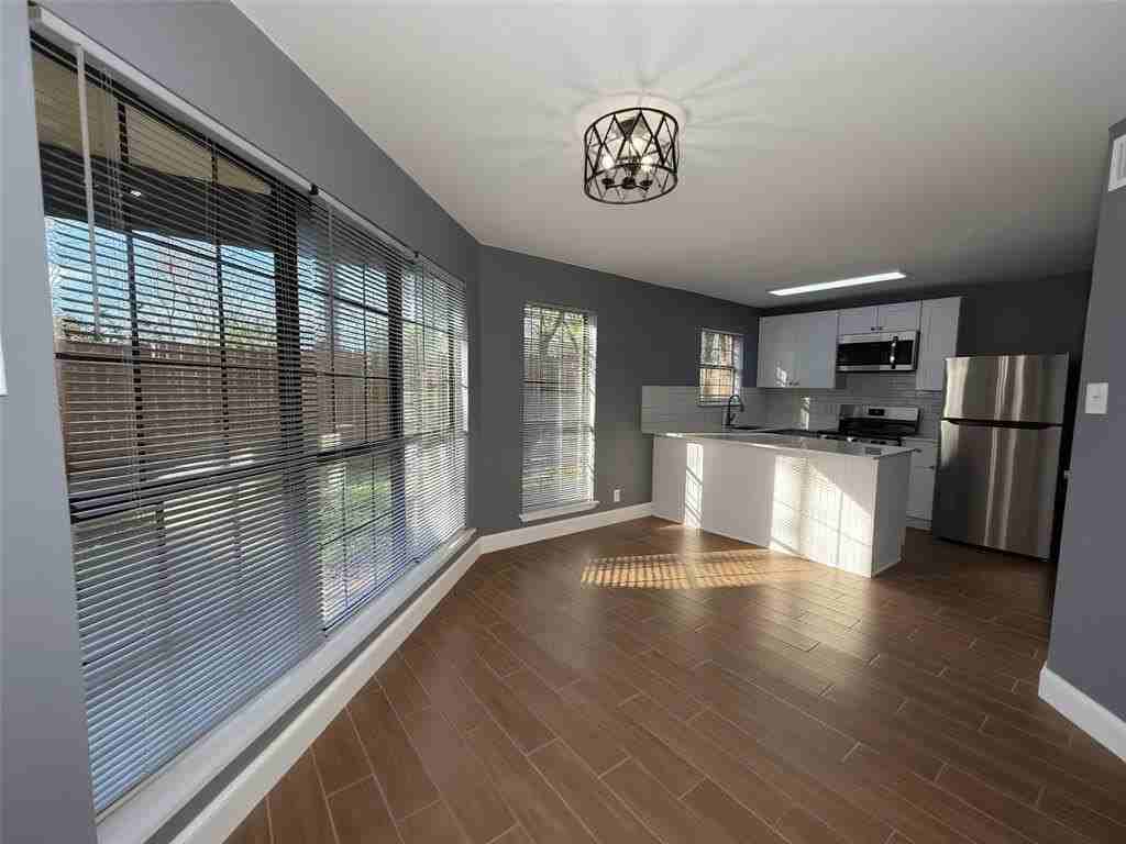 1900 W Taylor St - Photo 5 of 13