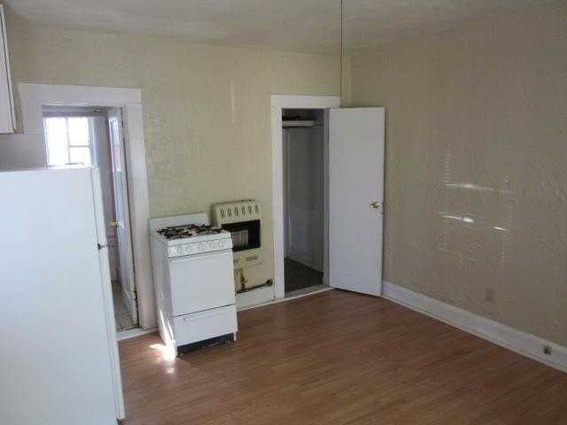 617 E North 18th St #B - Photo 2 of 5