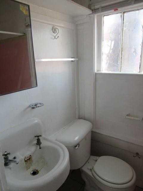 617 E North 18th St #B - Photo 4 of 5