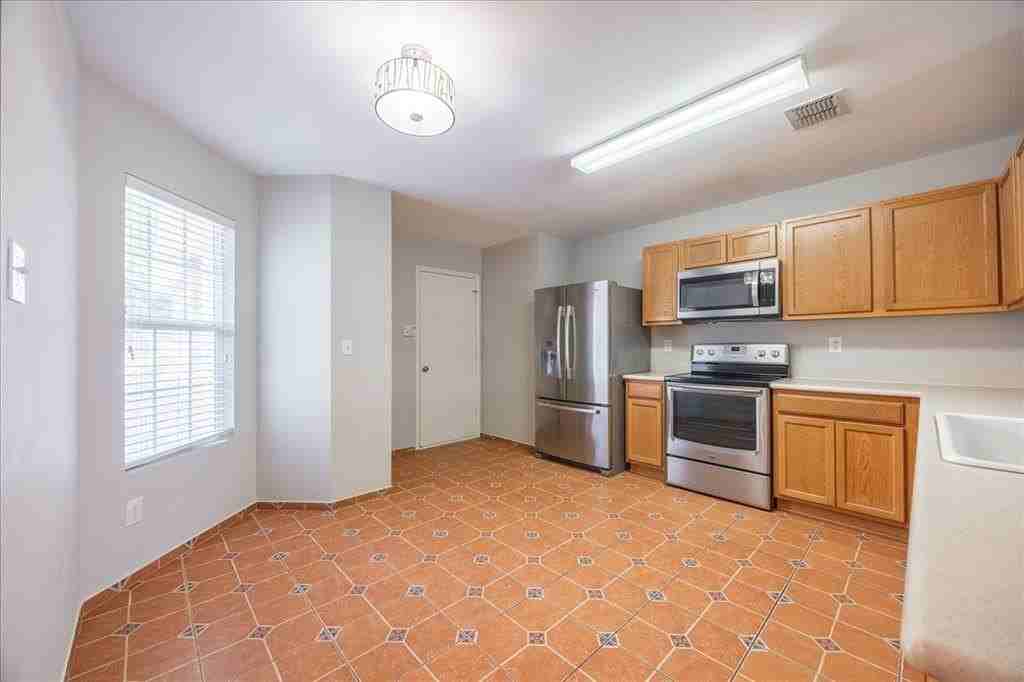 1705 Diamond Lake Trl - Photo 6 of 24