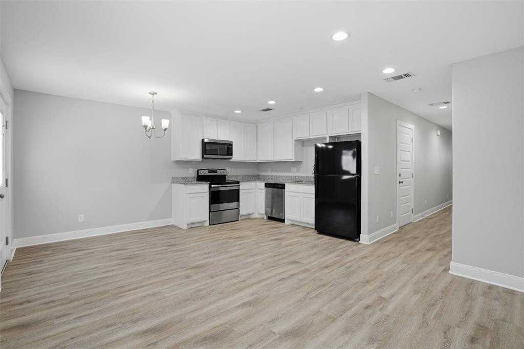 1022 W Shepherd St #1022 - Photo 4 of 27