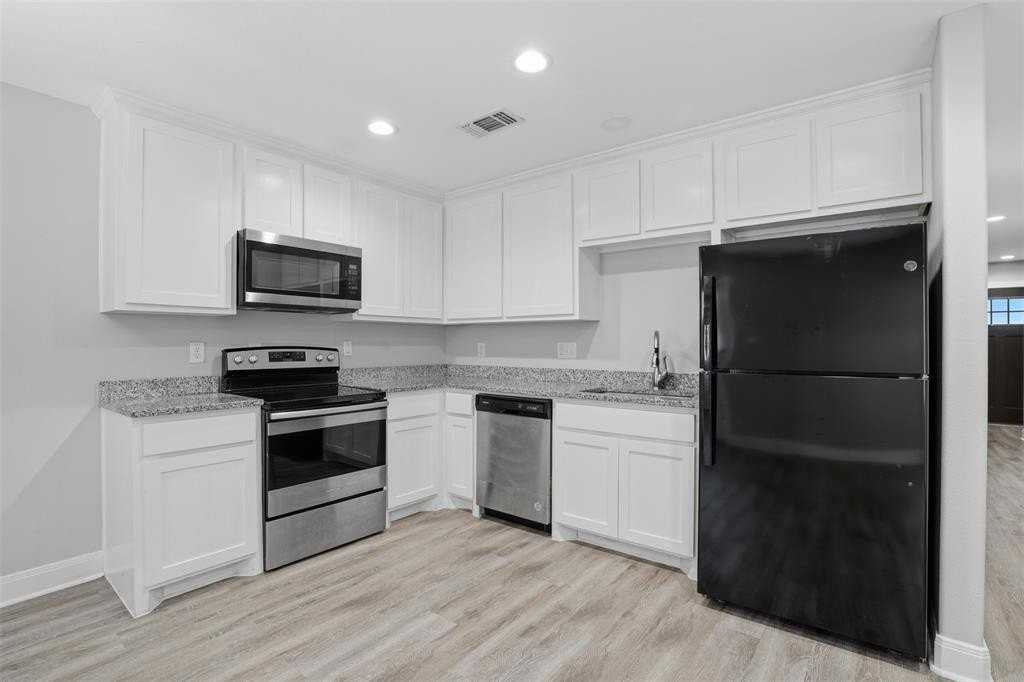 1022 W Shepherd St #1022 - Photo 6 of 27
