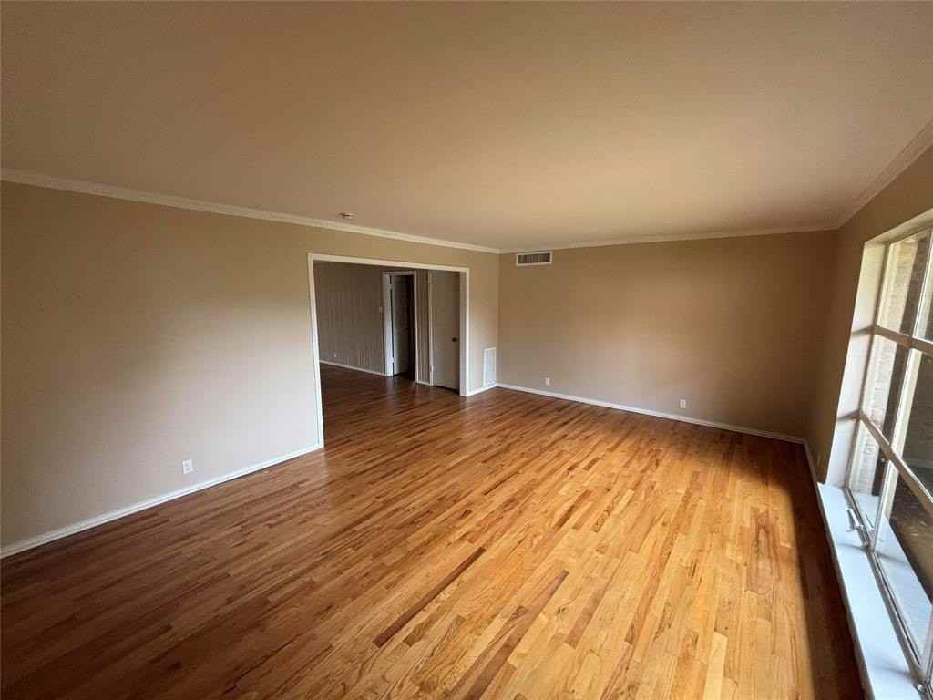 6127 Bandera Ave #B - Photo 2 of 14