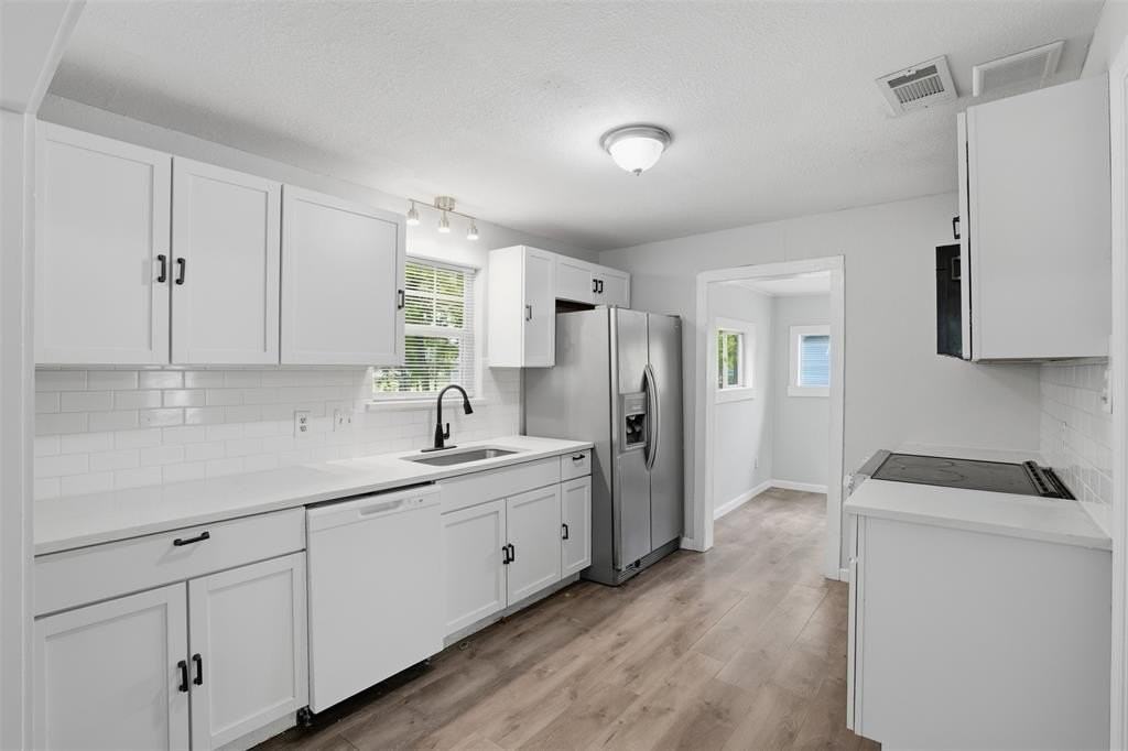507 E Heron St - Photo 3 of 27