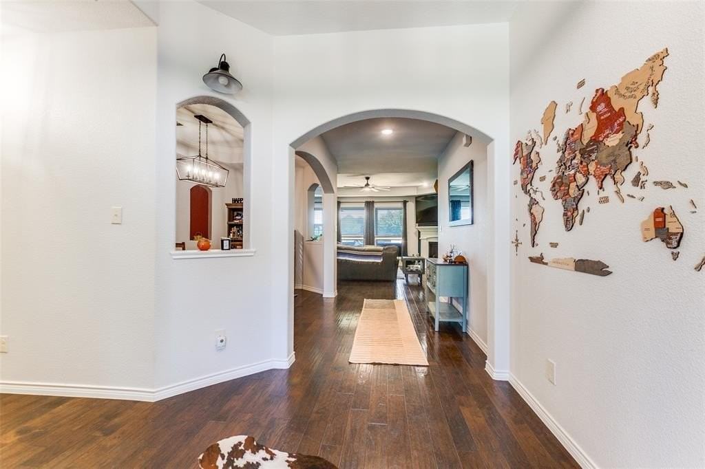 3003 Lily Ln - Photo 6 of 30