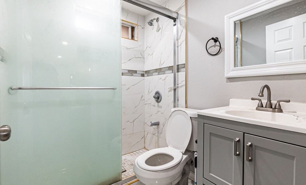 892 Vassar St - Photo 2 of 6