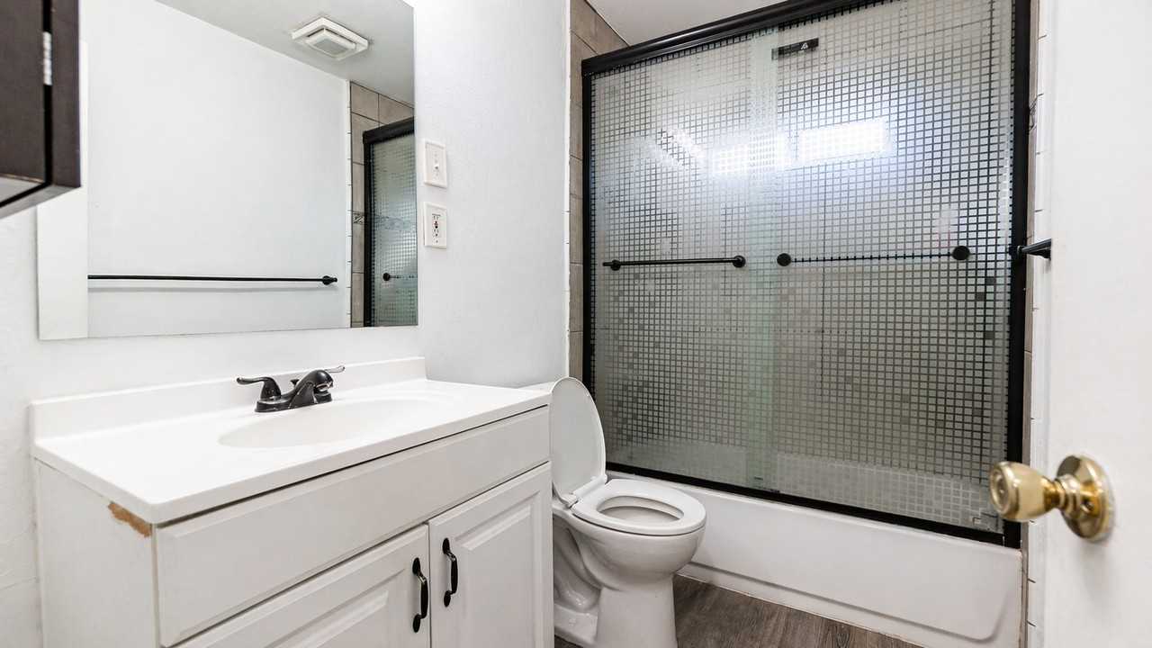 892 Vassar St - Photo 2 of 6