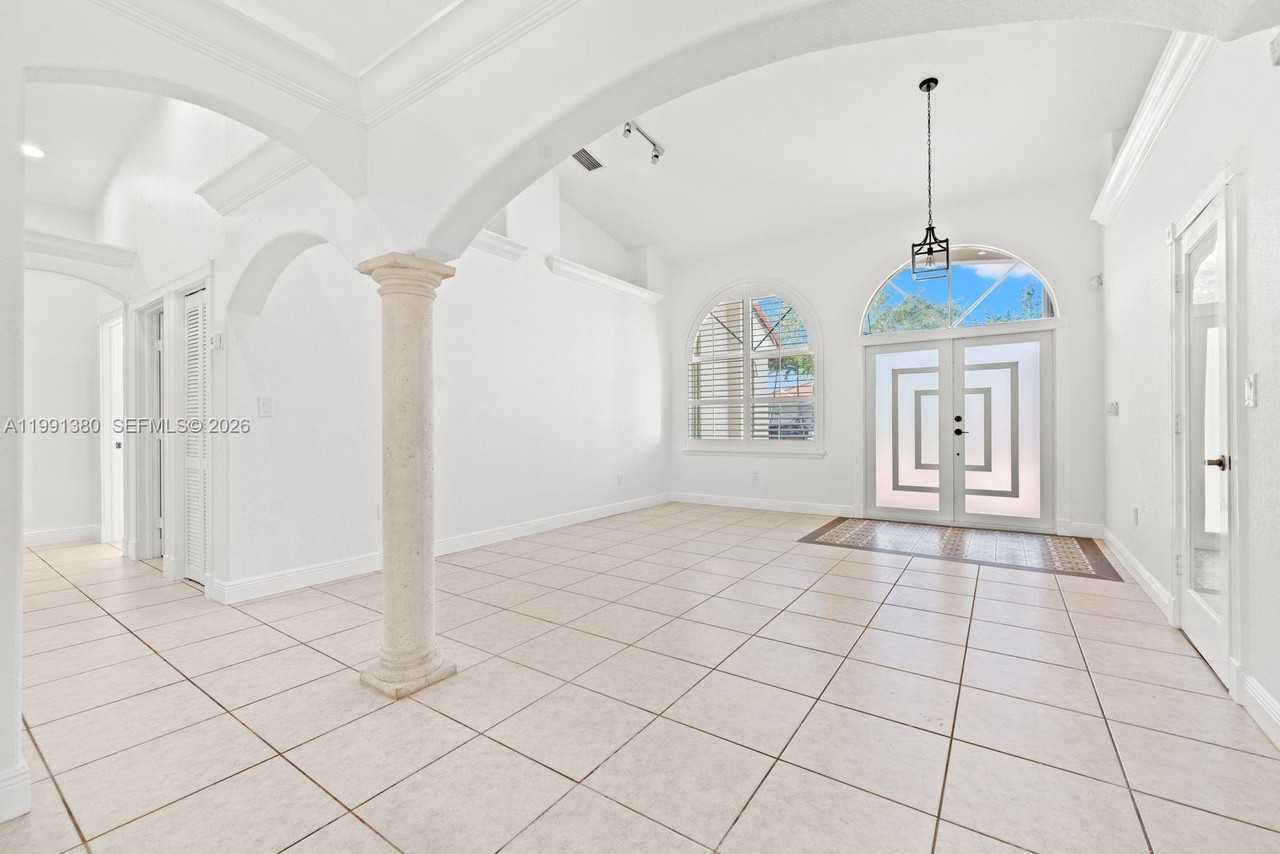 2891 Sw 143rd Pl - Photo 4 of 8