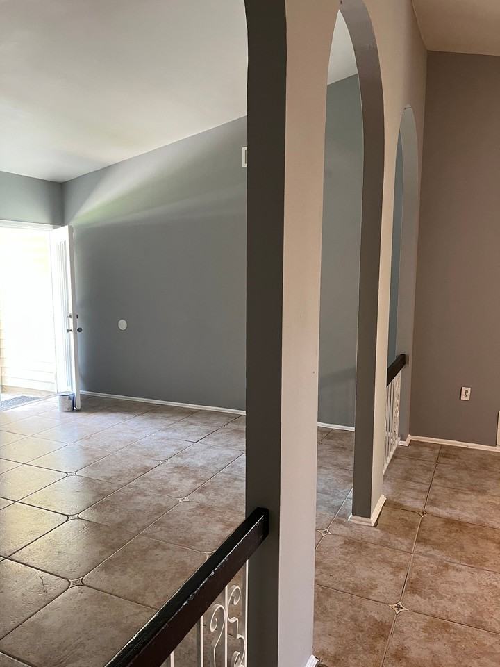 12315 Constitution St - Photo 2 of 17