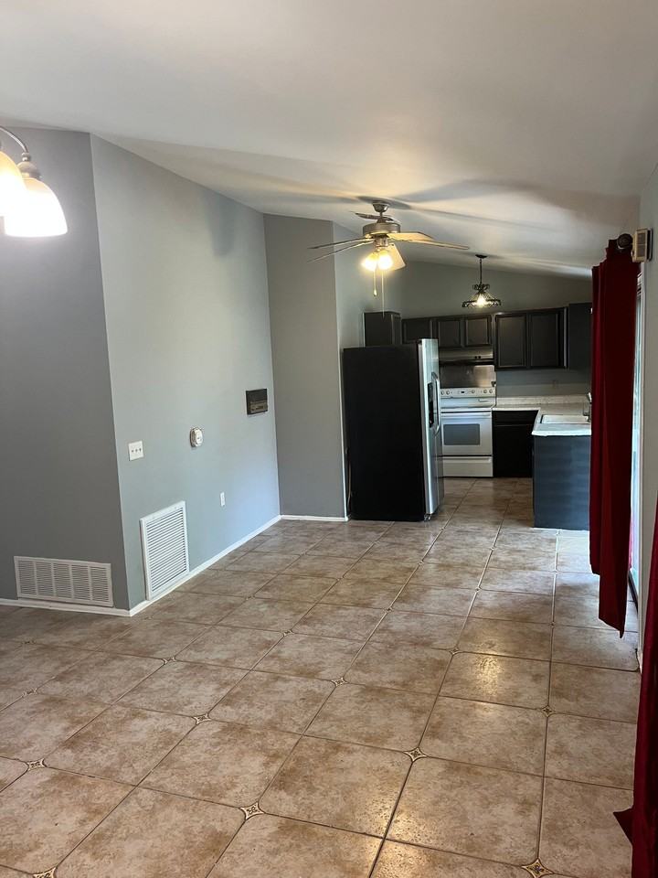 12315 Constitution St - Photo 5 of 17