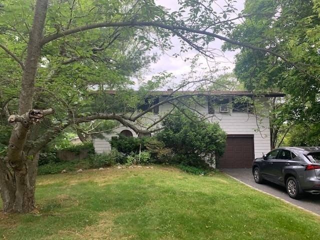 12 Badger Ln - Photo 2 of 12