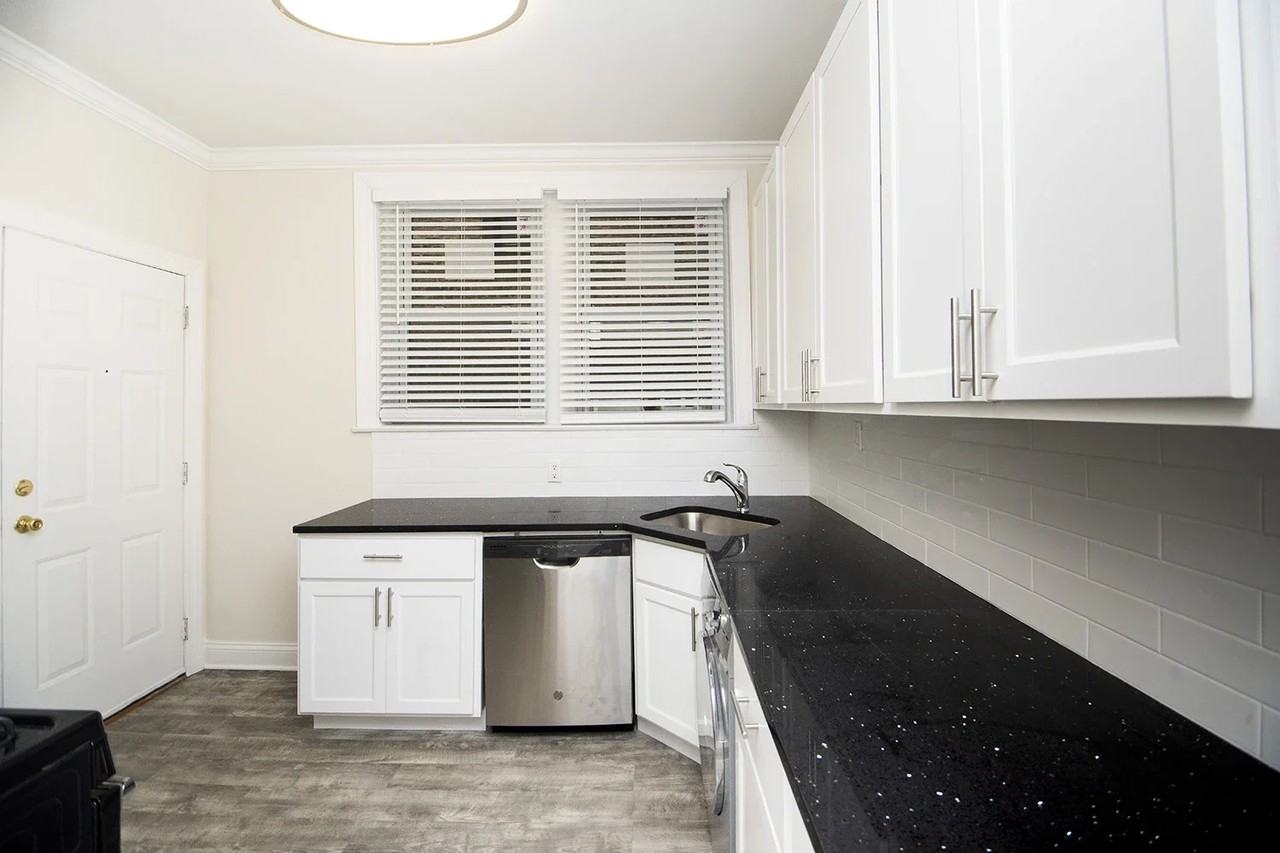 1132 Maple Ave #2 - Photo 5 of 8