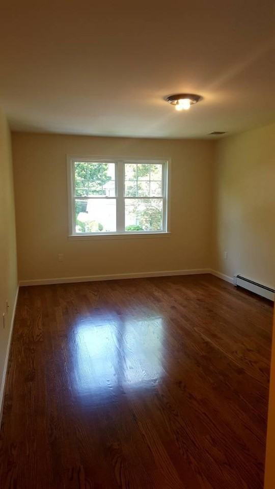 Coles St - Photo 6 of 16