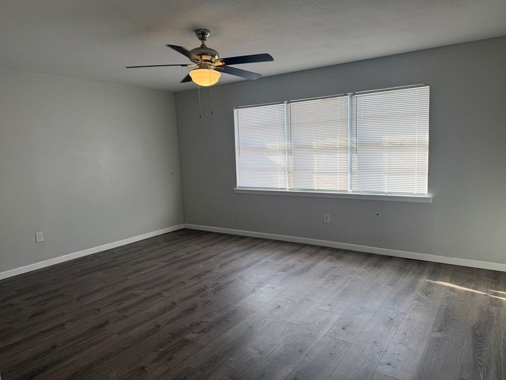 2705 Cambridge St - Photo 3 of 21