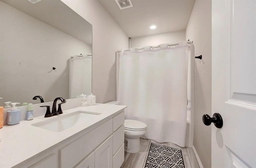 11652 Sw 12th St - Photo 6 of 10