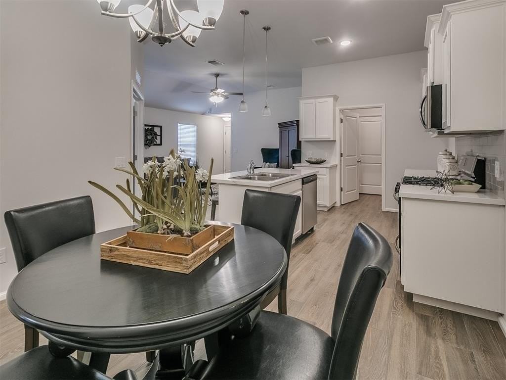 9701 Sw 23rd St - Photo 7 of 28