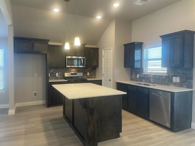 13312 Sw 5th St - Photo 6 of 34