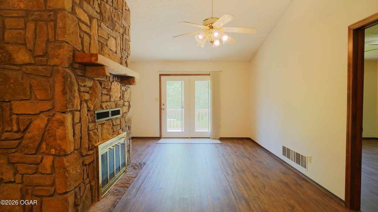 3015 N Loma Linda Dr #A - Photo 2 of 11