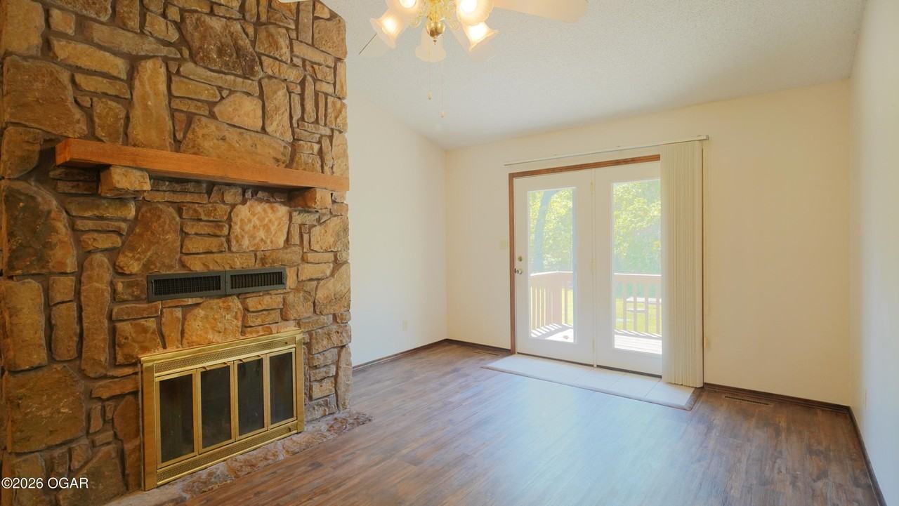 3015 N Loma Linda Dr #A - Photo 3 of 11