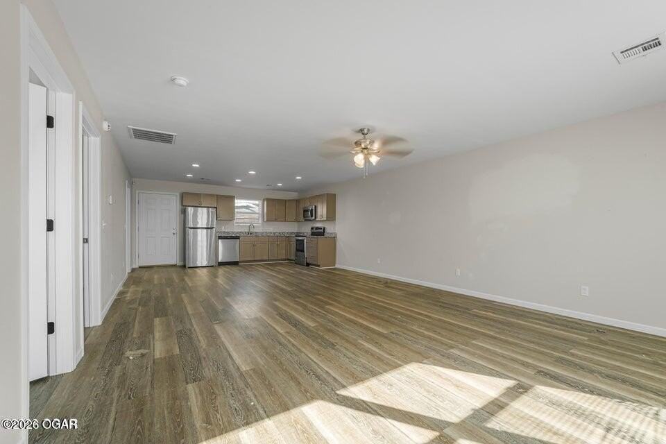 1001 E 5th St #B - Photo 4 of 10