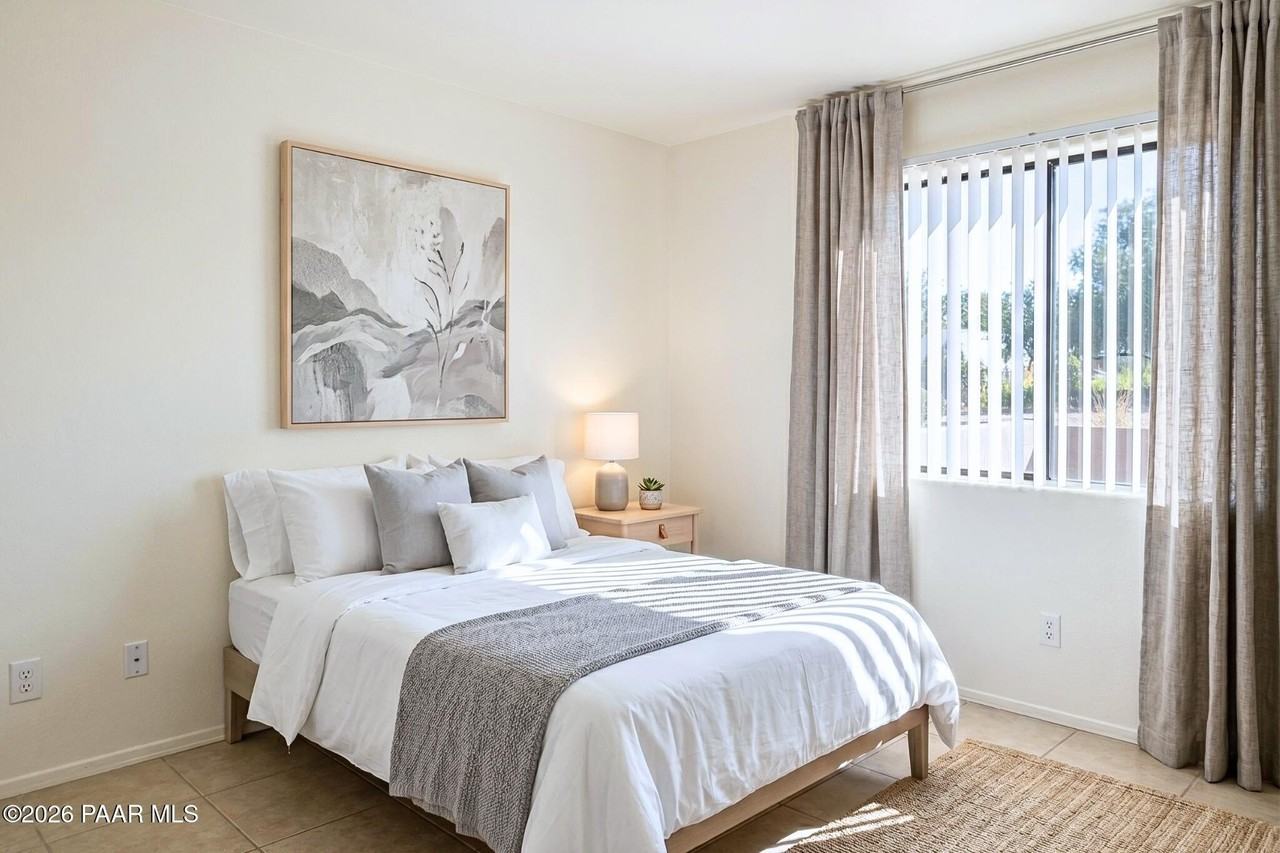 352 W Delano St #1 - Photo 6 of 6