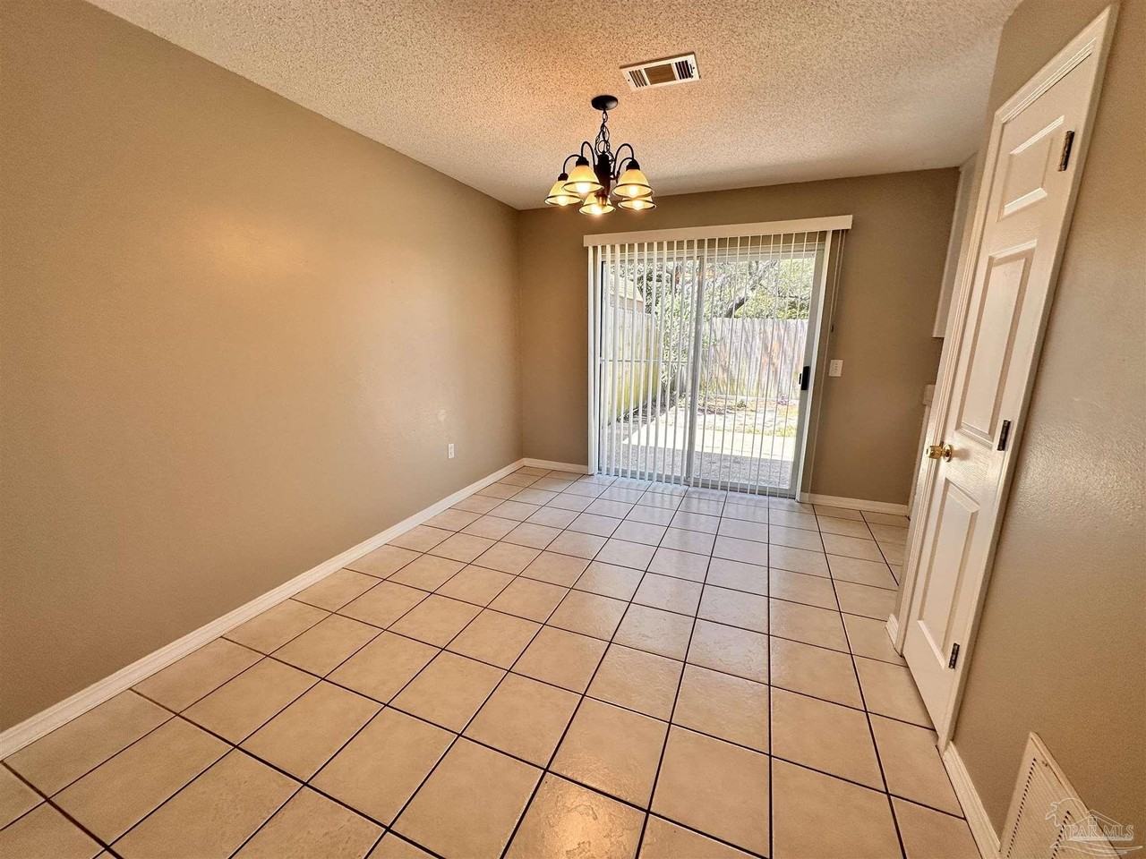 5715 Cacica St - Photo 6 of 21